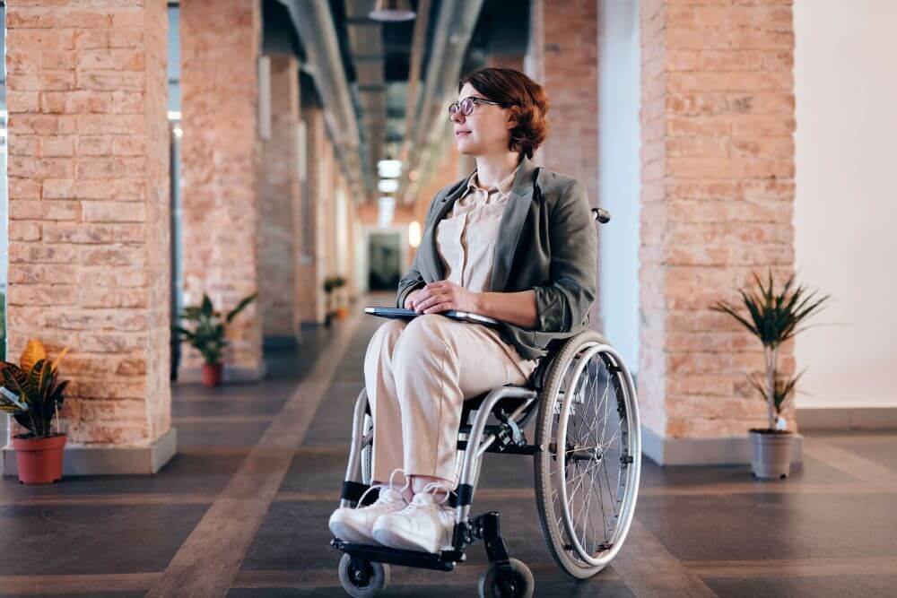 wheelchair lifts work
