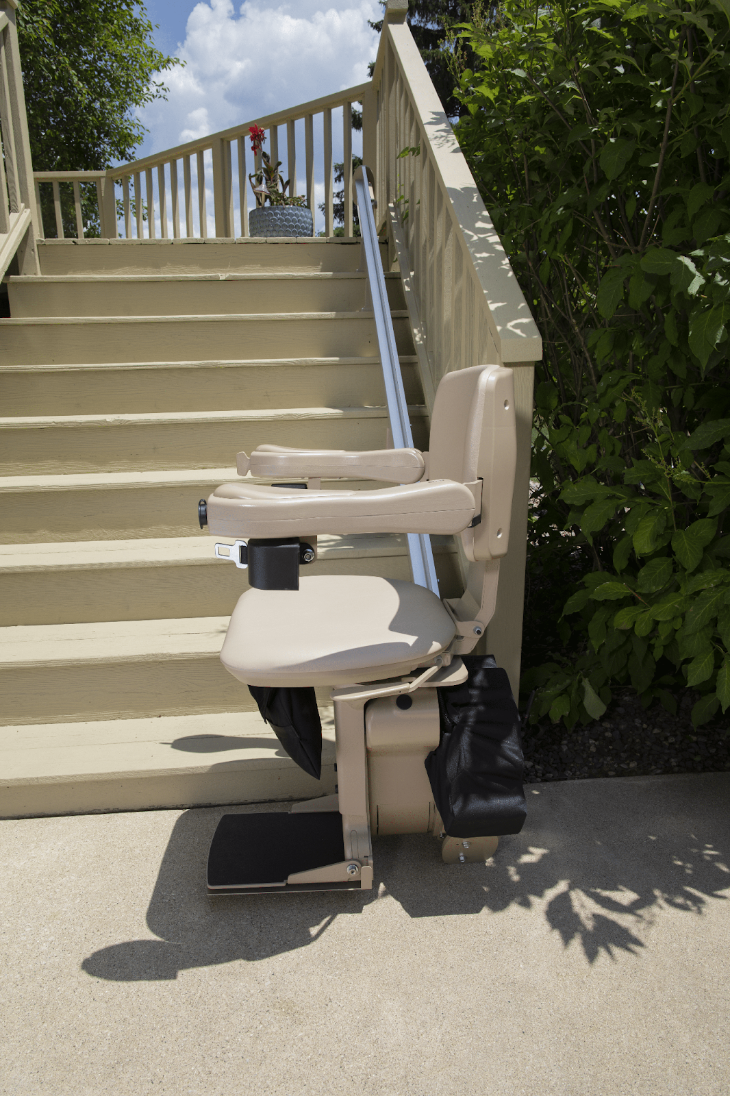 bruno elite outdoor straight stair lift